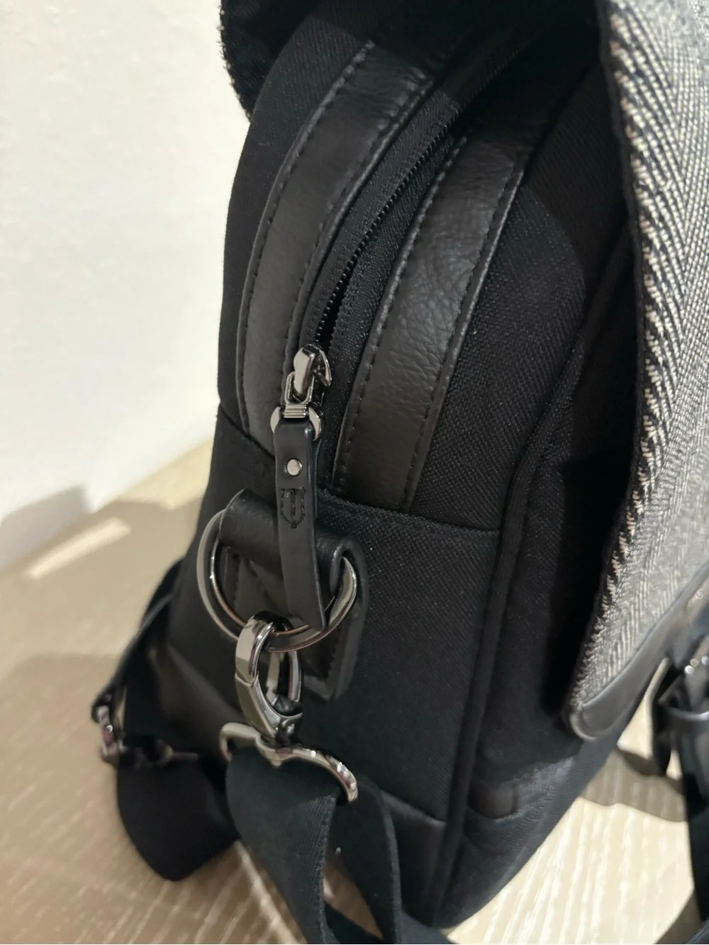 Nuna Gray Convertible Herringbone Baby Bag